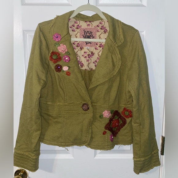 ivy jane Jackets & Blazers - Ivy Jane Olive Embroidered Women's Blazer